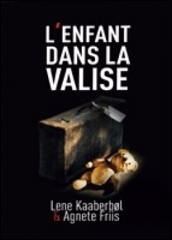 L'enfant dans la valise