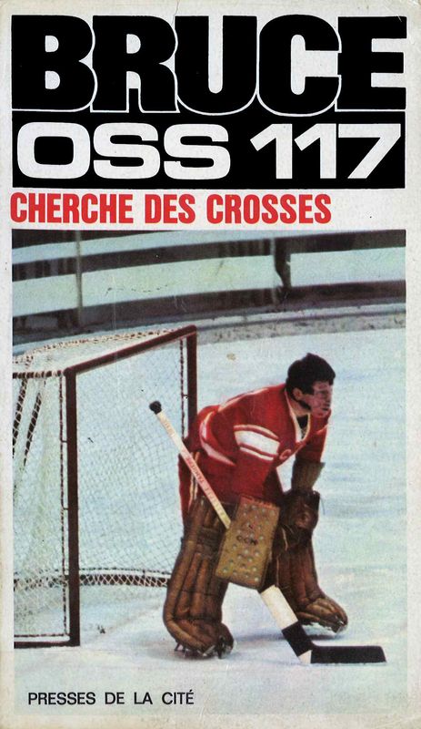 OSS 117 cherche des crosses