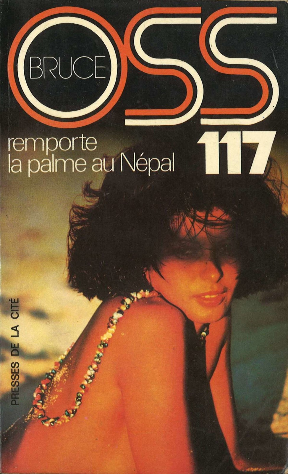 OSS 117 remporte la palme au Népal