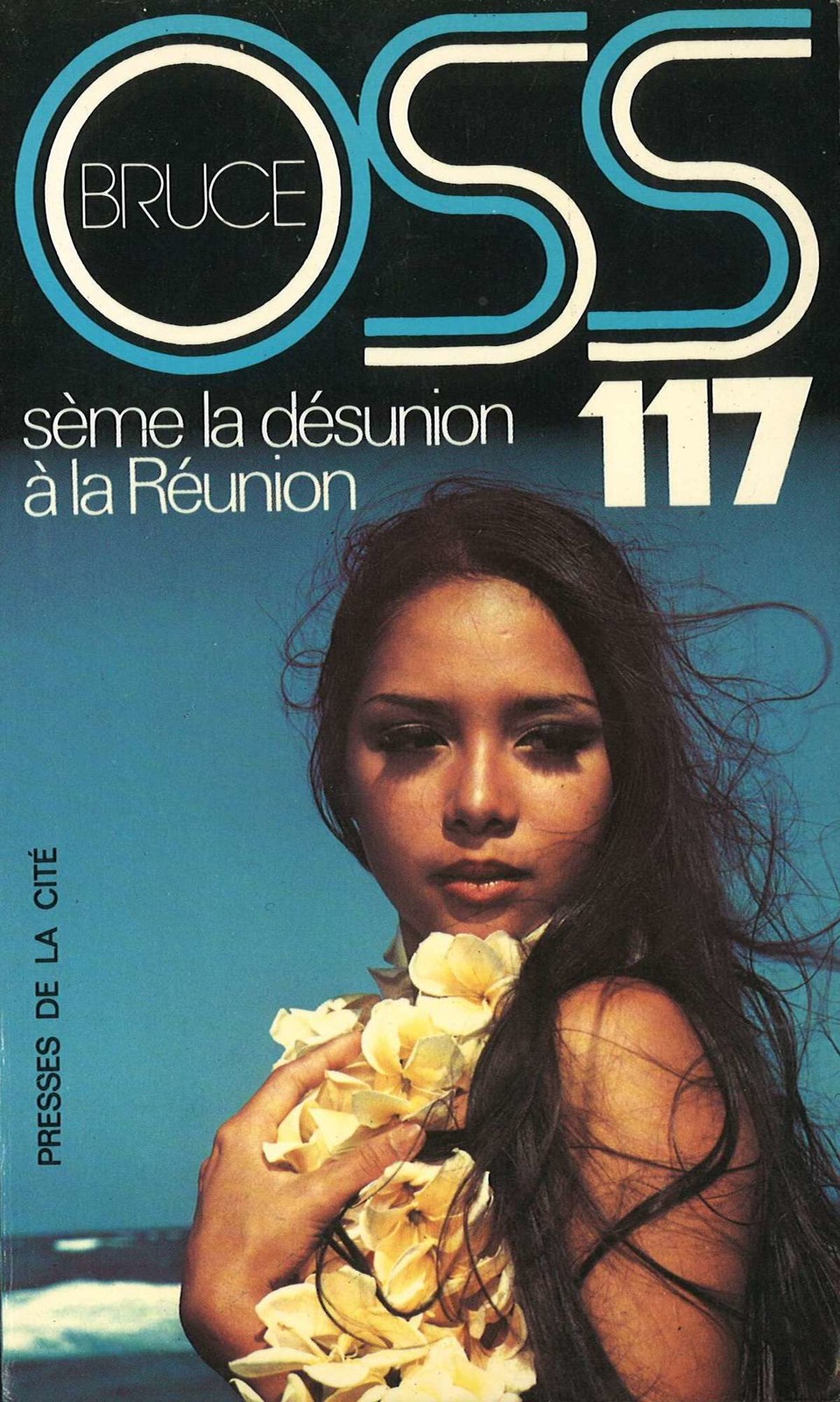 OSS 117 sème la désunion à la Réunion