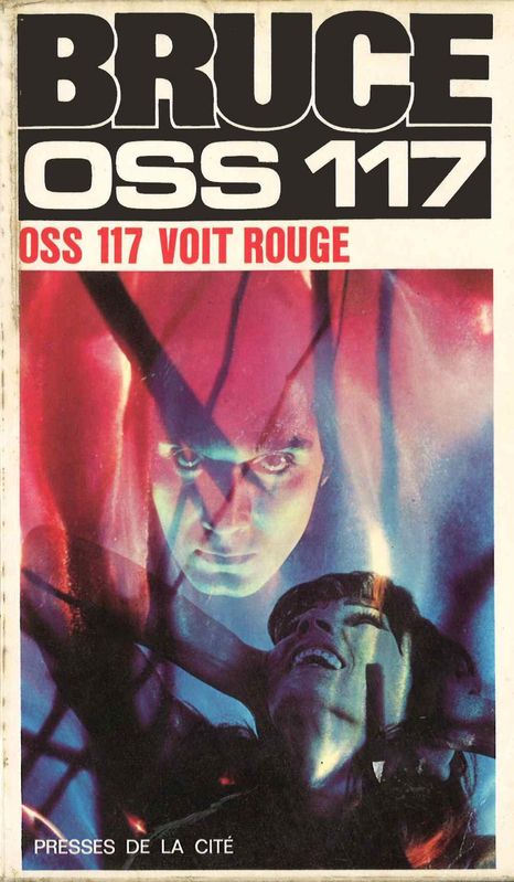 OSS 117 voit rouge